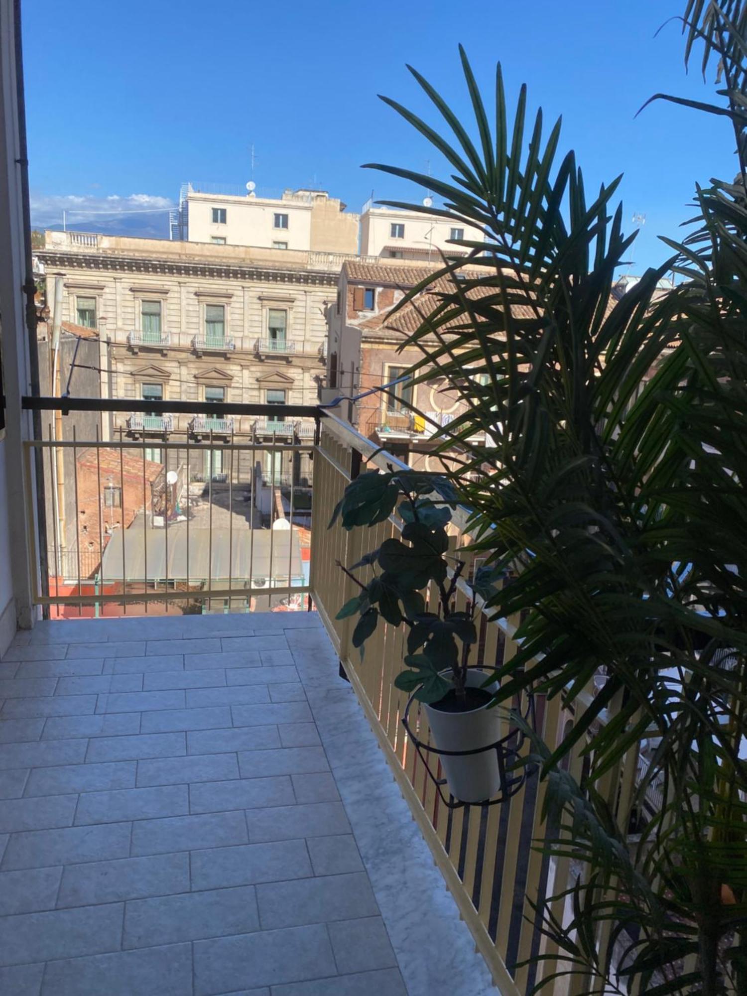 Little Bliss Apartment Catania Ngoại thất bức ảnh